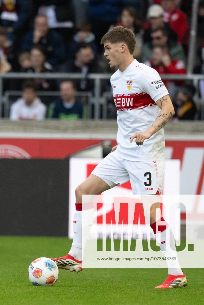 Ramon Hendriks VfB Stuttgart, 03 GER, VfB Stuttgart vs VfL Wolfsburg, Football, Men, 1 Bundesliga, 24 Matchday, Season 2025 2026, 01 03 2026, DFL DFB REGULATIONS PROHIBIT ANY USE OF PHOTOGRAPHS AS IMAGE SEQUENCES AND OR QUASI VIDEO, GER, VfB Stuttgart vs VfL Wolfsburg, Football, Men, 1 Bundesliga, 24 Matchday, Season 2025 2026, 01 03 2026 Stuttgart