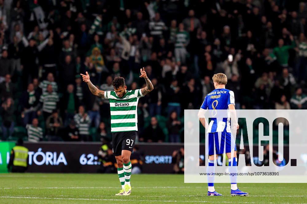 Luis Suárez of Sporting CP celebrates after scoring the team s first goal during the Taça de Portugal 2025 26 match between Sporting CP and FC Porto at the Estadio Jose Alvalade in Lisbon on March 03, 2026. Taça de Portugal - Sporting CP - FC Porto (Valter Gouveia SPP)