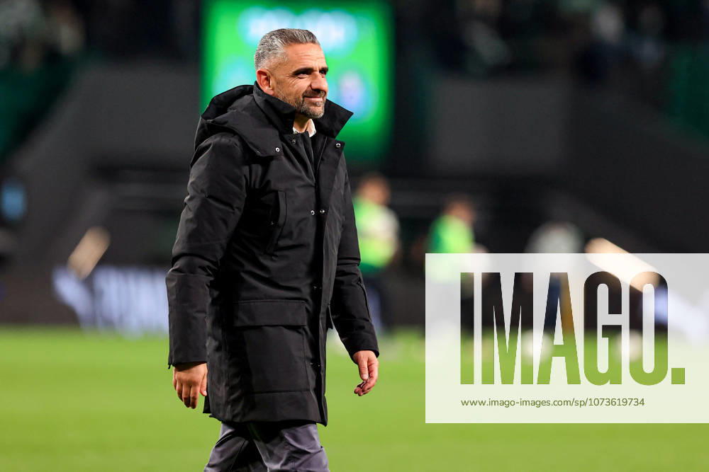 Rui Borges head coach of Sporting CP reacts during the Taca de Portugal 2025 26 match between Sporting CP and FC Porto at the Estadio Jose Alvalade in Lisbon on March 03, 2026. Taca de Portugal - Sporting CP - FC Porto (Valter Gouveia SPP)