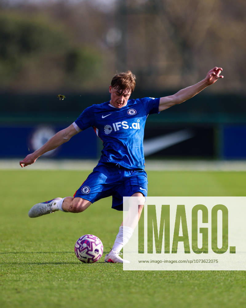 - Chelsea U18 v Manchester City U18, FA Youth Cup, Fifth Round, Kingsmeadow, London, England. - Monday 9th February 2026 (C) Alex Ferrelly Crystal Pix Lewi Andrew Richards of Chelsea U18. - Chelsea U18 v Manchester City U18, FA Youth Cup, Fifth Round, Kingsmeadow, London, England. - Monday 9th February 2026 (C) Alex Ferrelly Crystal Pix London Kingsmeadow United Kingdom