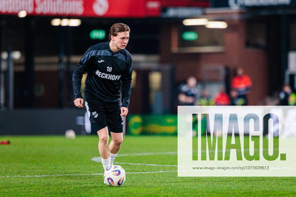 Fabian Wessig SC Verl, 18 GER, SC Verl vs SSV Jahn Regensburg, Football, 3 Liga, 27 Matchday, Season 2025 2026, 03 03 2026 DFL Regulations prohibit any use of photographers as image sequences and or quasi video GER, SC Verl vs SSV Jahn Regensburg, Football, 3 Liga, 27 Matchday, Season 2025 2026, 03 03 2026 Verl