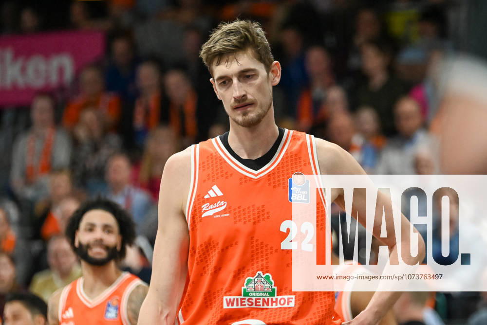 Tibor Pleiss RASTA Vechta, 22 RASTA Vechta vs Science City Jena, easyCredit Basketball Bundesliga, 22 Matchday, Season 2025 2026, 06 03 2026, RASTA Vechta vs Science City Jena, easyCredit Basketball Bundesliga, 22 Matchday, Season 2025 2026, 06 03 2026 Vechta