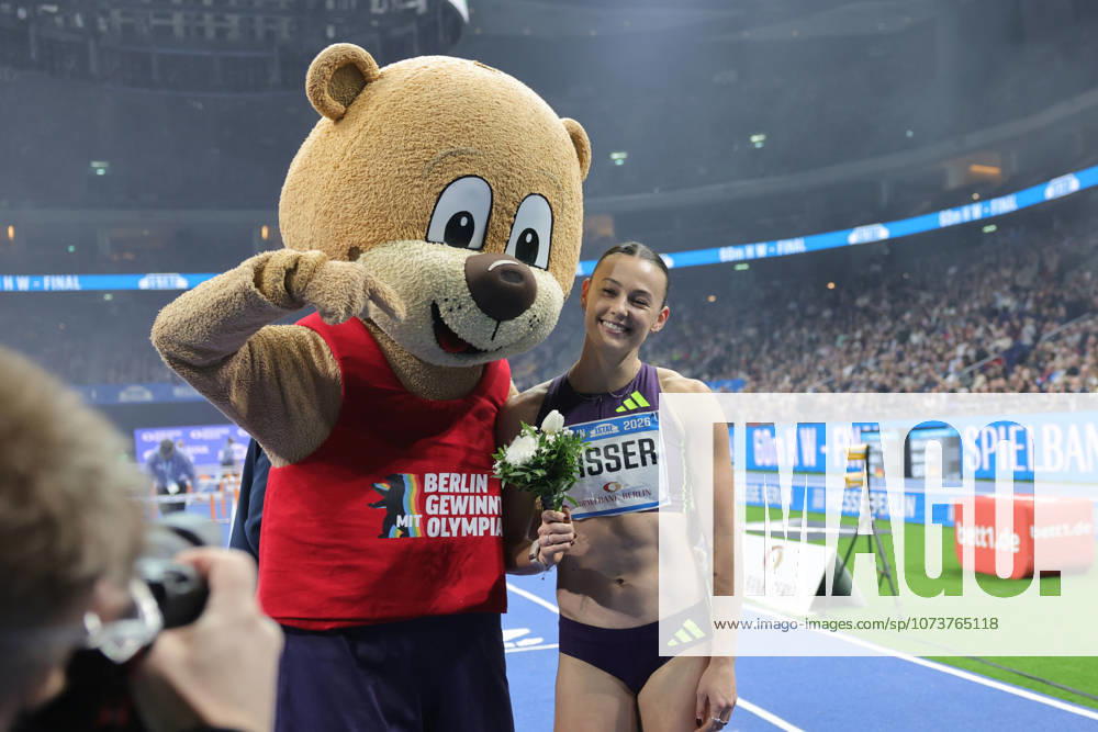 Nadine VISSER (NED), 60m Hurdles Women, Two-time European champion 100-metre hurdles and the mascot of the event, during the ISTAF Indoor Berlin at Uber Arena Berlin, March 6, 2026 in Berlin, Germany. Berlin Germany