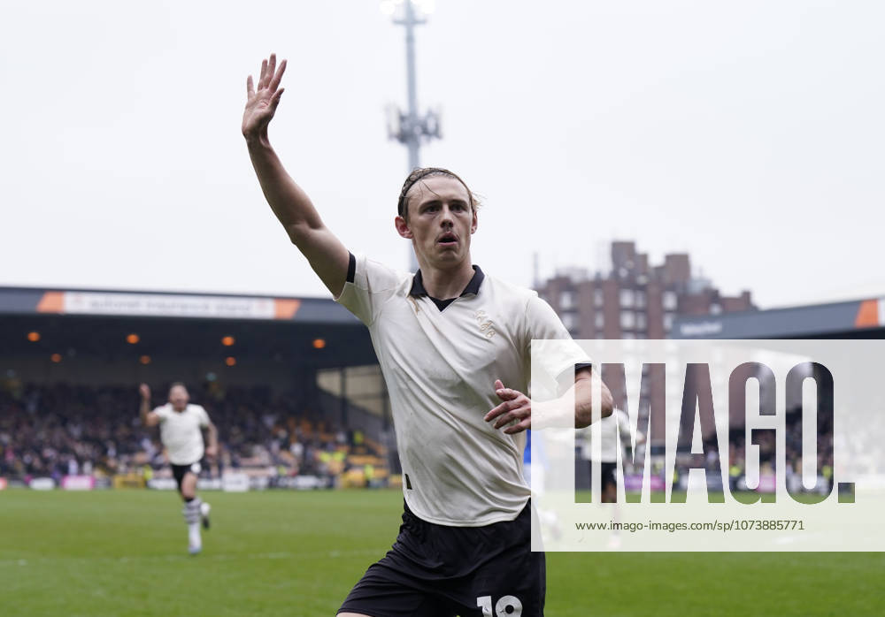 Burslem, England, 8th March 2026. Ben Waine of Port Vale celebrates scoring the first goal during the Port Vale vs Sunderland FA Cup match at Vale Park, Burslem. Picture credit should read: Andrew Yates Sportimage . SPI_039_AY_PORT_VALE_SUNDERLAND SPI-4592-0039