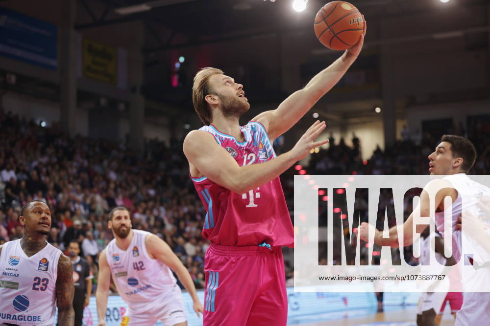 Melvin Jostmann Telekom Baskets Bonn vs SYNTAINICS MBC 23 Speiltag season 2025 26