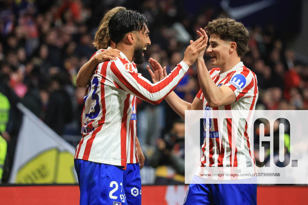 Spain - Atletico de Madrid vs Real Sociedad - 07 03 2026 SPAIN, MADRID, MARCH 07. Nico Gonzalez of Atletico de Madrid celebrates with Julian Alvarez of Atletico de Madrid (R) after scoring his team s third goal during the LaLiga EA Sports football match between Atletico de Madrid and Real Sociedad at Estadio Riyadh Air Metropolitano on March 07, 2026 in Madrid, Spain. Photo by Manuel Blondeau AOP.Press Madrid Riyadh Air Metropolitano Spain