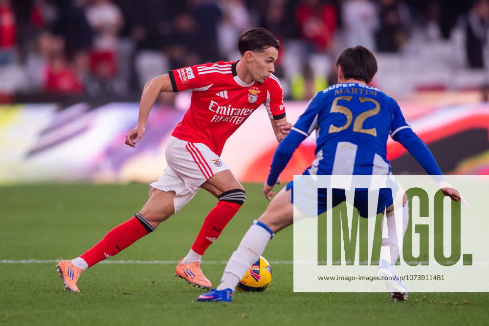 LISBOA, PORTUGAL - MARCH 08: AMAR DEDIC from SL Benfica is seen on action during the Liga Portugal Betclic 2025 26 League match between SL Benfica and FC Porto, at Estadio do Lisboa e Benfica on March 08, 2026 in Lisboa, Portugal Lisboa Portugal - ZUMAl192 20260308_zsp_l192_040