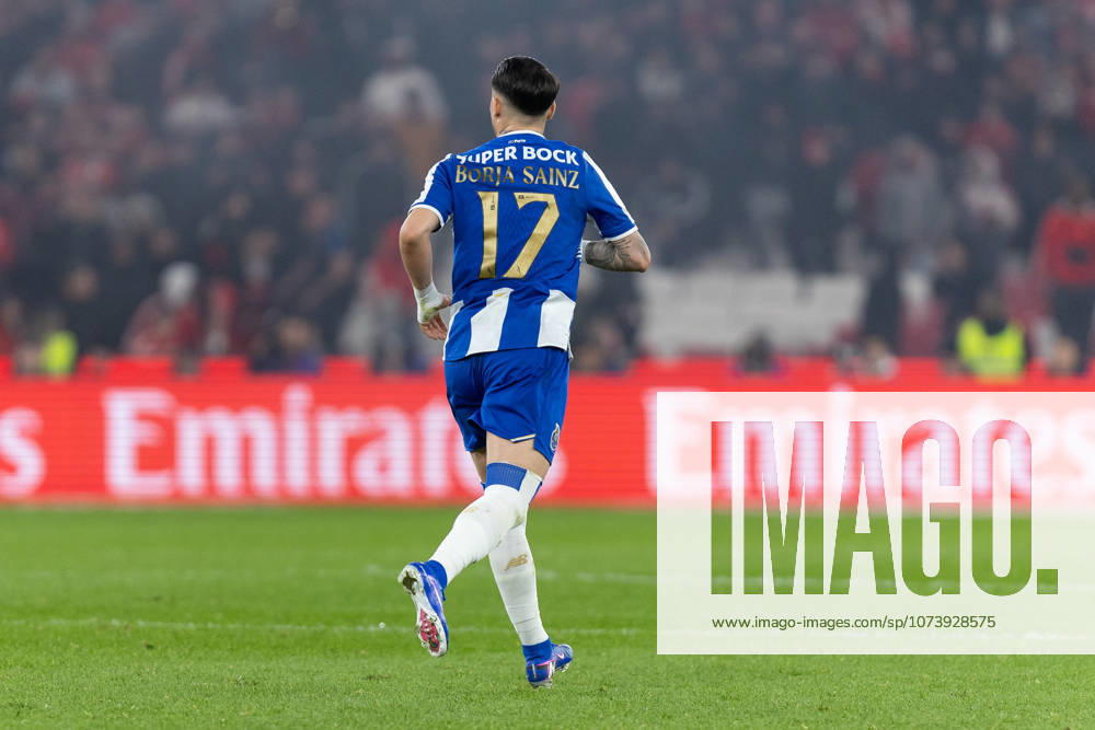 Porto forward from Spain BORJA SAINZ (17) in action during the game for Liga Portugal Betclic between Benfica and Porto at Estadio da Luz Lisbon Portugal - ZUMAs359 20260308_zsp_s359_177