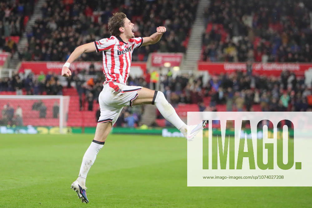Stoke City v Ipswich Town, EFL Sky Bet Championship Milan Smit of Stoke City celebrates their first goal during the EFL Sky Bet Championship match between Stoke City and Ipswich Town at the Bet365 Stadium, Stoke-on-Trent, UK on 10 March 2026. Stoke-on-Trent Bet365 Stadium Staffordshire UK Editorial use only DataCo restrictions apply See www.football-dataco.com ,