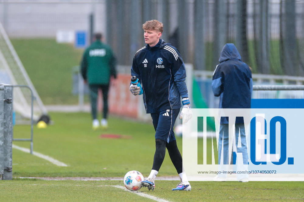 Soccer training of FC Schalke 04 Goalkeeper Johannes Siebeking FC Schalke 04 Gelsenkirchen Training ground FC Schalke 04 NRW Germany xRHR PHOTO YYx