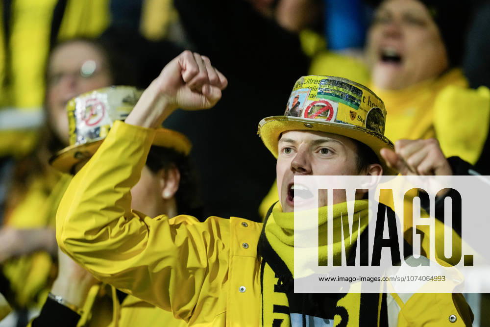 Football, Champions League 2025 2026 Bodo Glimt Sporting Lisbon Bodo, Norway 20260311 Bodo Glimt supporters before the Champions League football match between Bodo Glimt and Sporting Lisbon at Aspmyra stadium Photo Fredrik Varfjell NTB Bodo Norway RESTRICTED USE FOR BETTING COMPANIES