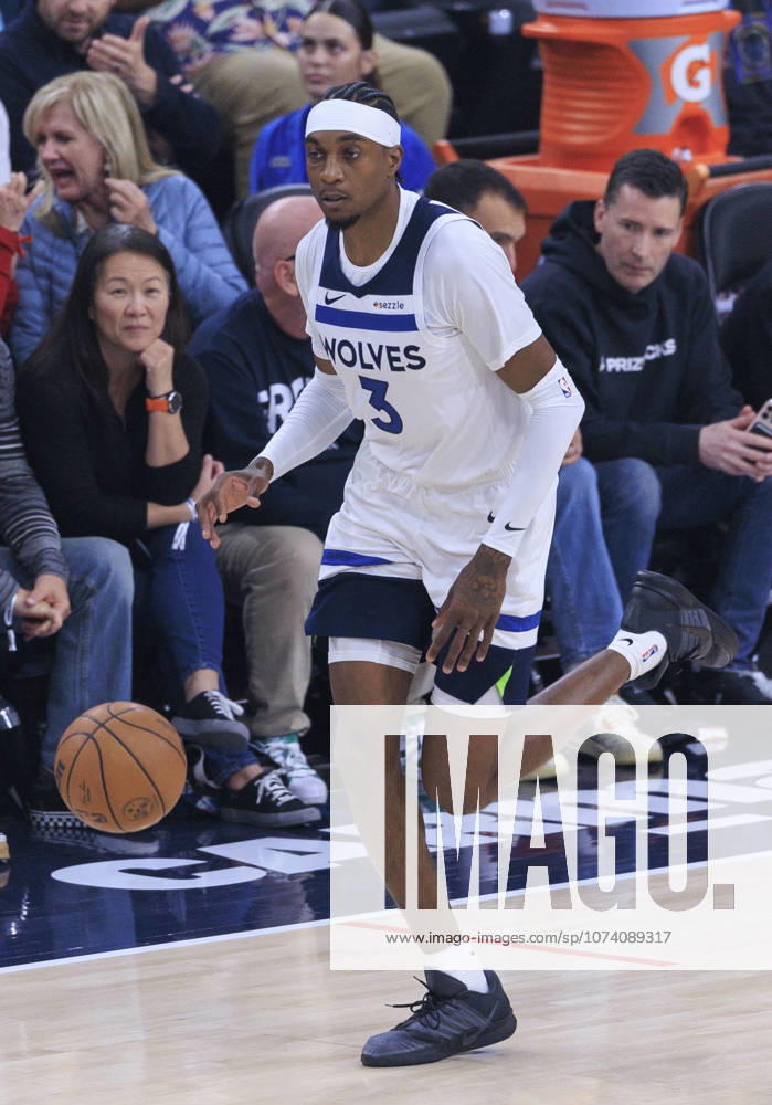 Jaden McDaniels 3 of the Minnesota Timberwolves during their regular season NBA, Basketball Herren, USA game against the Los Angeles Clippers on Wednesday March 11, 2026 at Intuit Dome in Inglewood, California. ARIANA RUIZ PI Inglewood USA - ZUMAp124 20260311_zaa_p124_063
