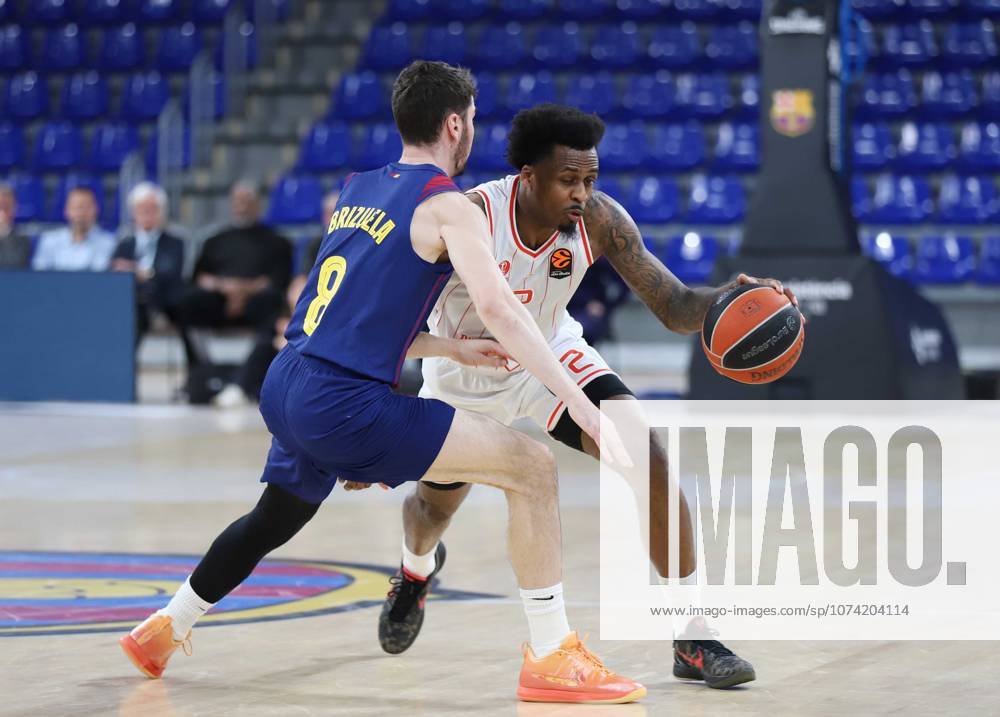 Barcelona Spain 13.03.2026 Dario Brizuela ( FC Barcelona, Barca and Antonio Blakeney (Hapoel Ibi Tel Aviv) battle for the ball during the Basketball Euroleague match between FC Barcelona and Hapoel Ibi Tel Aviv at Palau Blaugrana on13 March 2026 in Barcelona. Basketball Euroleague: FC Barcelona 75-80 Hapoel Ibi Tel Aviv - ZUMAu50_ 20260313_zsp_u50_005