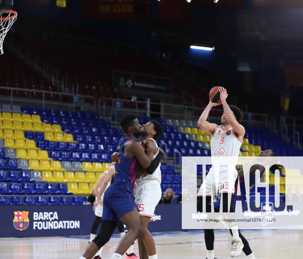 Barcelona Spain 13.03.2026 Youssoupha Fall( FC Barcelona, Barca ,Elijah Bryant (Hapoel Ibi Tel Aviv) and Dan Oturu (Hapoel Ibi Tel Aviv) battle for the ball during the Basketball Euroleague match between FC Barcelona and Hapoel Ibi Tel Aviv at Palau Blaugrana on13 March 2026 in Barcelona. Basketball Euroleague: FC Barcelona 75-80 Hapoel Ibi Tel Aviv - ZUMAu50_ 20260313_zsp_u50_009