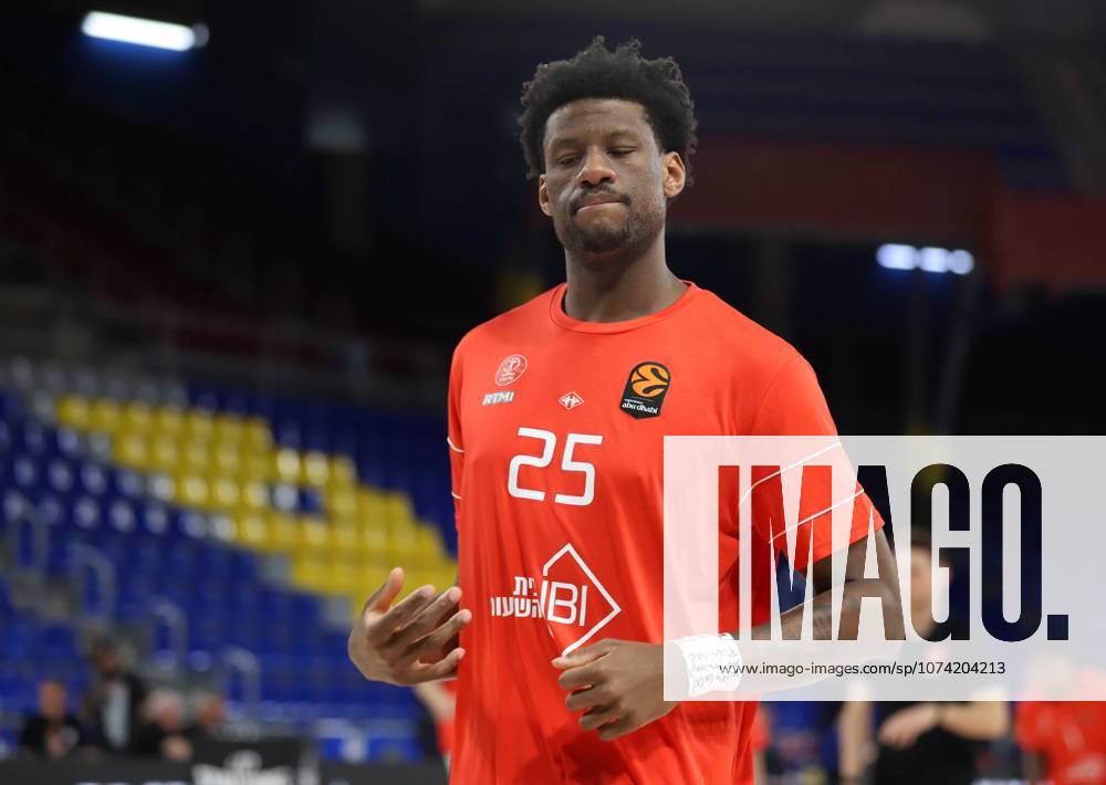 Barcelona Spain 13.03.2026 Dan Oturu (Hapoel Ibi Tel Aviv) gestures during the Basketball Euroleague match between FC Barcelona, Barca and Hapoel Ibi Tel Aviv at Palau Blaugrana on13 March 2026 in Barcelona. Basketball Euroleague: FC Barcelona 75-80 Hapoel Ibi Tel Aviv - ZUMAu50_ 20260313_zsp_u50_017