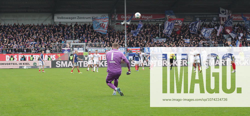 Goalkeeper Timon Weiner Holstein Kiel Football, Men, Season 2025 2026, 2 BL, Holstein Stadion, Holstein Kiel vs 1 FC Nuremberg, 2 3 DFL REGULATIONS PROHIBIT ANY USE OF PHOTOGRAPHS AS IMAGE SEQUENCES AND OR QUASI VIDEO