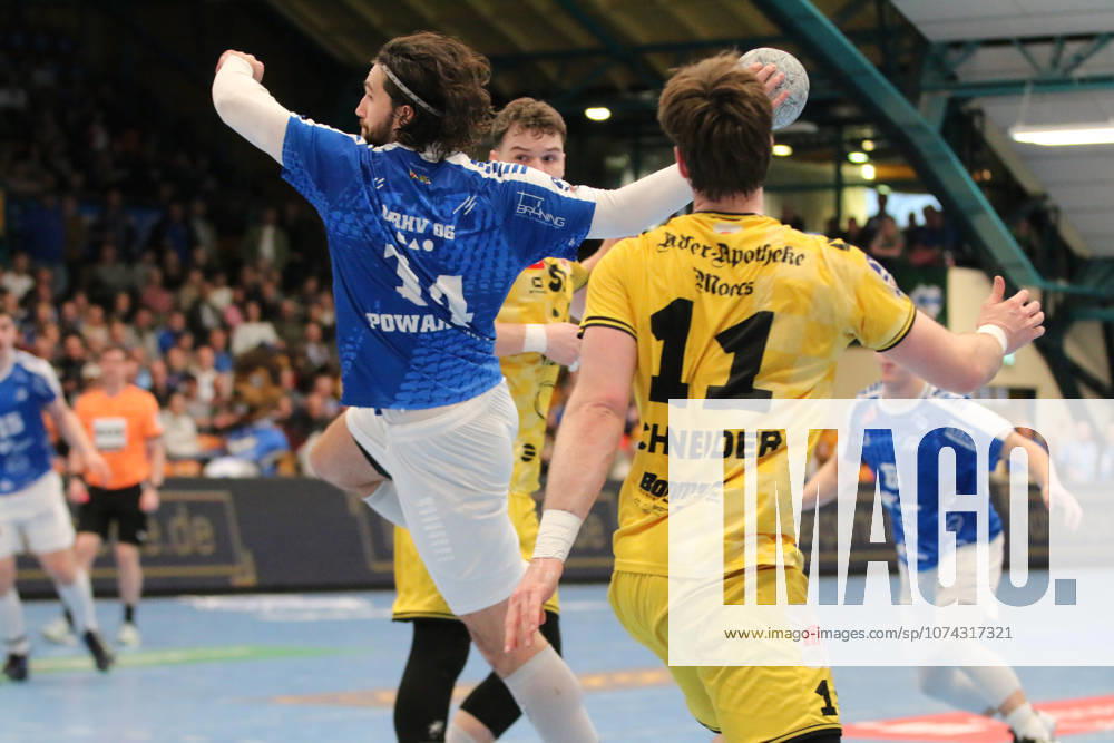 Handball Men 2025 2026 2 Handball Bundesliga 24 Matchday Dessau Roßlauer HV 06 HSG Krefeld Niederrhein Anhalt Arena Dessau Jakub Powarzynski Dessau, 14, blue on a throw Dessau Roßlau Sachsen Anhalt Germany