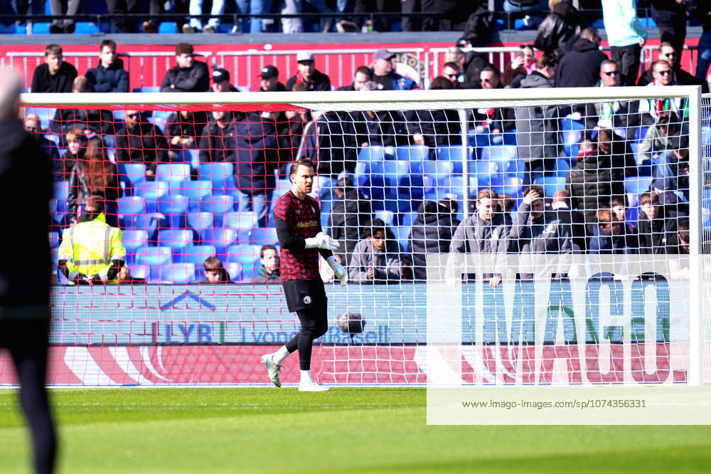 Eredivisie: Feyenoord Rotterdam v Excelsior Rotterdam Rotterdam - Goalkeeper Timon Wellenreuther of Feyenoord Rotterdam during the 2025 2026 Eredivisie season. The match is set between Feyenoord v Excelsior Rotterdam Eredivisie 2025-2026D at De Kuip on 15 March 2026 in Rotterdam, The Netherlands. (VK Sportphoto Danny de Groot)