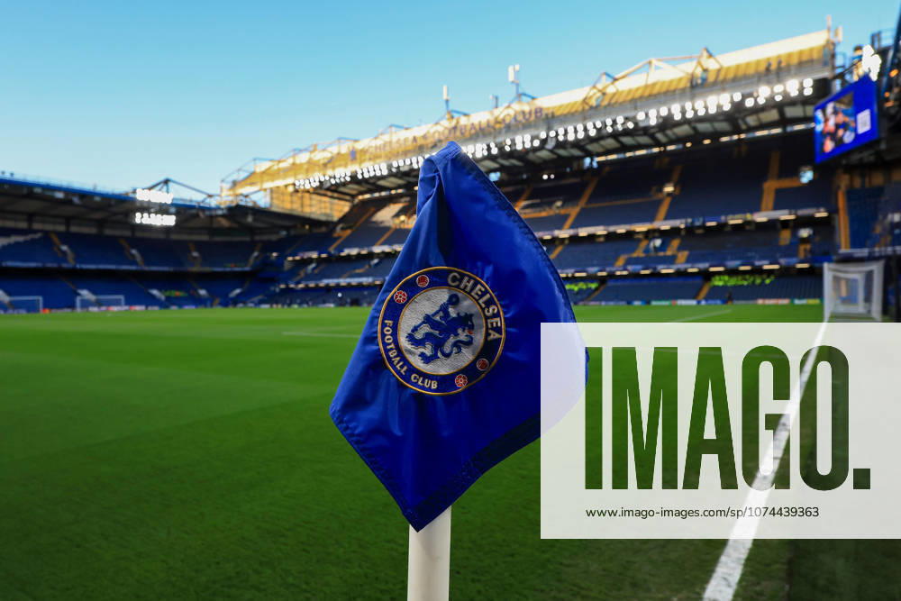 17th March 2026; Stamford Bridge, Chelsea, London, England: UEFA Champions League Football, Chelsea versus Paris Saint Germain; General stadium view inside Stamford Bridge showing corner flag detail IanxStephen Content restricted for UK based newspaper
