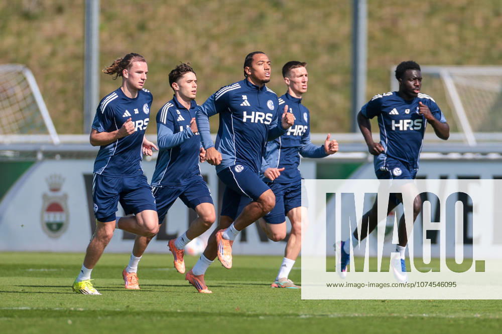 Football, Training of FC Schalke 04 f l Mika Wallentowitz FC Schalke 04 , Soufiane El Faouzi FC Schalke 04 , Anton Donkor FC Schalke 04 , Felipe Sanchez FC Schalke 04 , Zaid Tchibara FC Schalke 04 Gelsenkirchen Training ground FC Schalke 04 NRW Germany xRHR PHOTO YYx