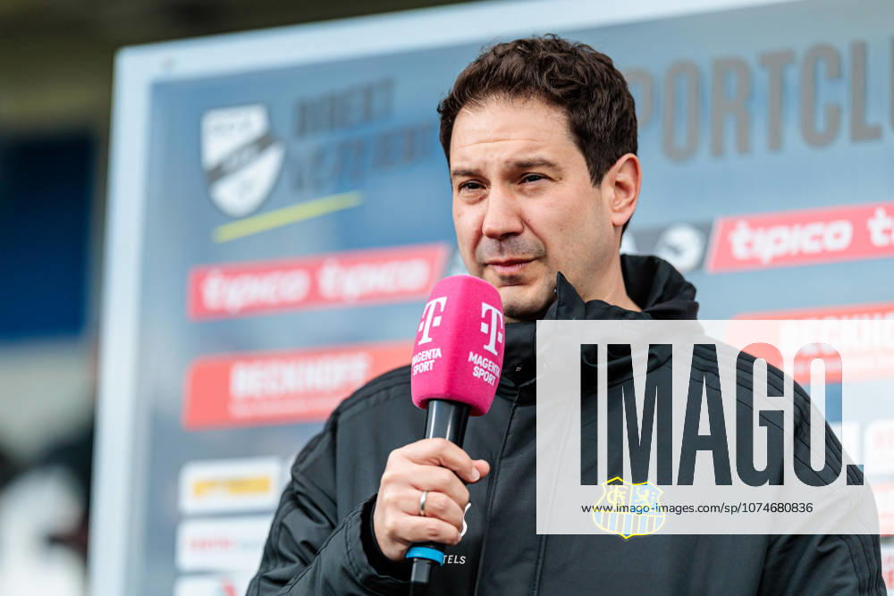 Argirios Giannikis 1 FC Saarbruecken, Head Coach interviewed by Magenta Sport GER, SC Verl vs 1 FC Saarbruecken, Football, 3 Liga, Matchday 30, Season 2025 2026, 21 03 2026 DFL Regulations prohibit any use of photographers as image sequences and or quasi video GER, SC Verl vs 1 FC Saarbruecken, Football, 3 Liga, Matchday 30, Season 2025 2026, 21 03 2026 Verl