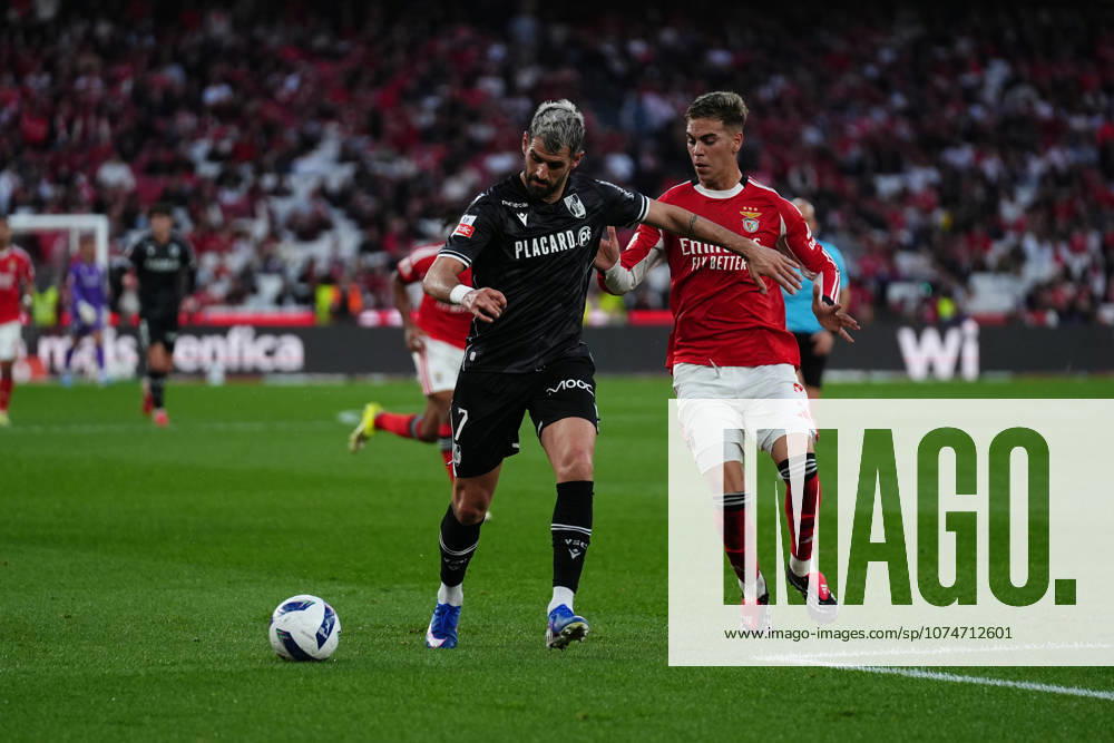 Liga Portugal Betclic - SL Benfica v Vitoria SC Nelson Oliveira do Vitoria SC durante a partida entre o SL Benfica e o Vitoria SC, a contar para a Liga Portugal Betclic no Estadio do Lisboa e Benfica - Marco 21, 2025 - Lisboa, Portugal. (Foto: Joao Alvarinhas - Avant Sports) Lisboa Estadio do Sport Lisboa e Benfica Portugal