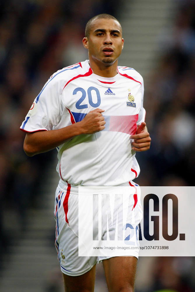 Scotland V France, UEFA EURO, EM, Europameisterschaft,Fussball 2008 Qualifier David Trezeguet of France running during the UEFA Euro 2008 Qualifier match between Scotland and France at Hampden Park on October 7, 2006 in Glasgow, Scotland. Glasgow Hampden Park Scotland United Kingdom