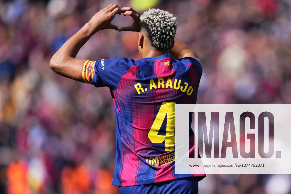 ESP: FC Barcelona, Barca - Rayo Vallecano. La Liga EA Sports. Date 29 Ronald Araujo of FC Barcelona celebrates after scoring the 1-0 during the La Liga EA Sports match between FC Barcelona and Rayo Vallecano played at Spotify Camp Nou Stadium on 22 March 2026 in Barcelona, Spain. kpng