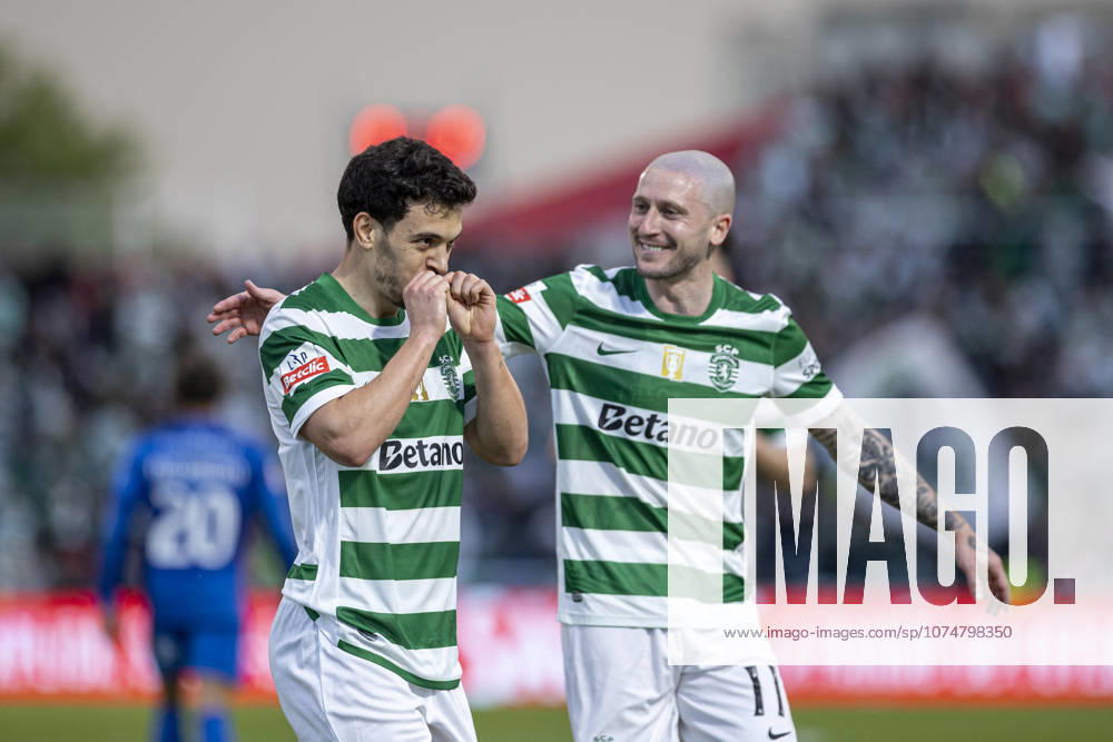 Pedro Goncalves 8 of Sporting CP celebrates with Nuno Santos 11 of Sporting CP after scoring teams first goal during the Liga Portugal Betclic match between FC Alverca vs Sporting CP at Estadio do FC Alverca on March 22nd,2026 (Photo by Joao Bravo Sports Press Photo)
