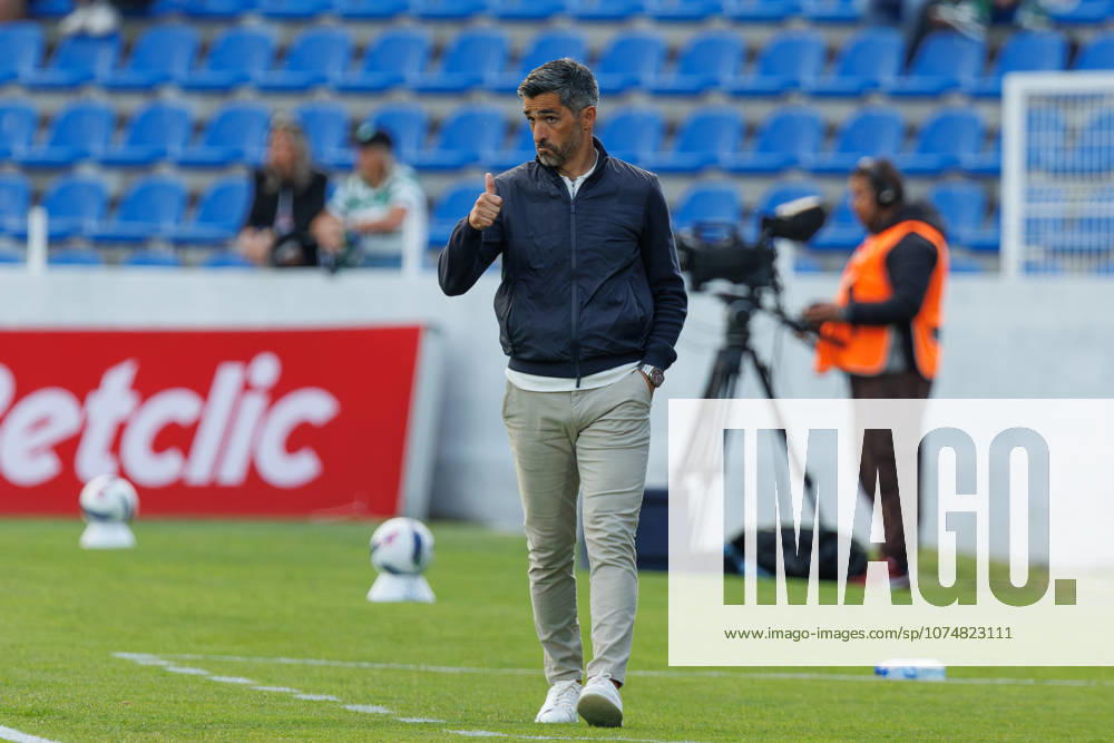 Custodio seen during Liga Portugal game between teams of FC Alverca and Sporting CP (Luis Loureiro Ball Raw Images) Alverca Complexo Desportivo Alverca Portugal