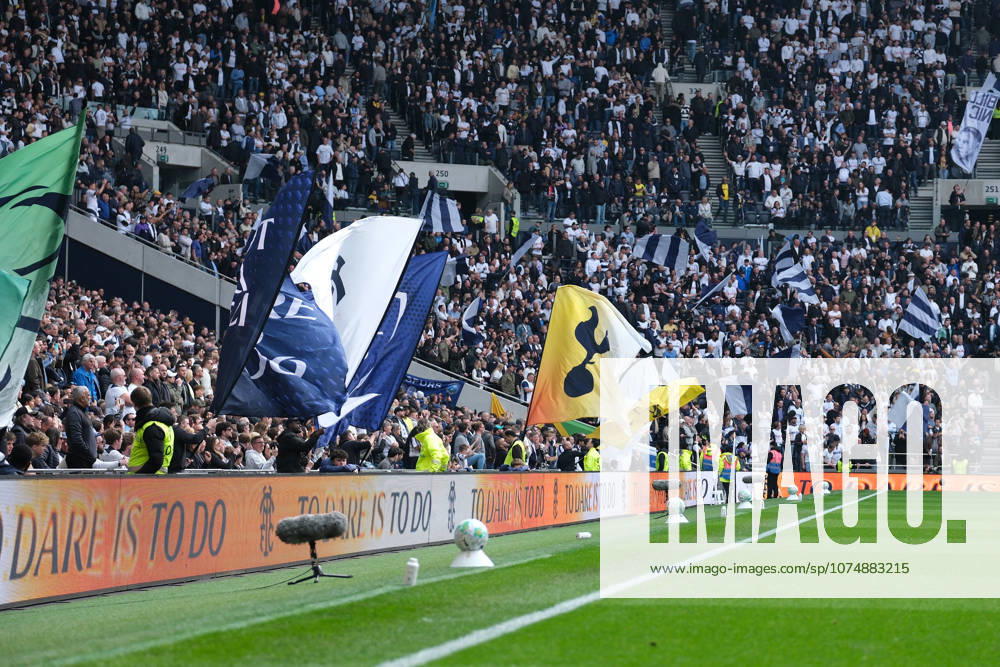 Tottenham Hotspur flags during the Premier league football match between Tottenham Hotspur and Nottingham Forest at the Tottenham Hotspur Stadium. Final score ; Tottenham Hotspur 0 : 3 Nottingham Forest London United Kingdom - ZUMAs197 20260322_aaa_s197_777