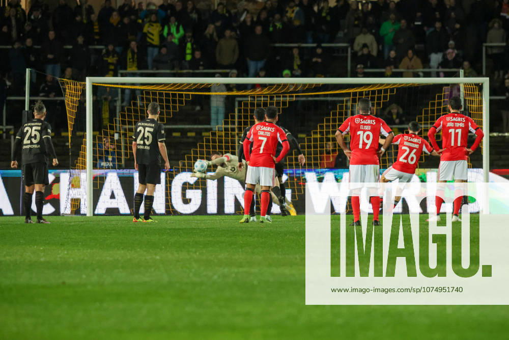 Football Legends Match, Borussia Dortmund SL Benfica v l Roman Weidenfeller holds penalty Borussia Dortmund Dortmund