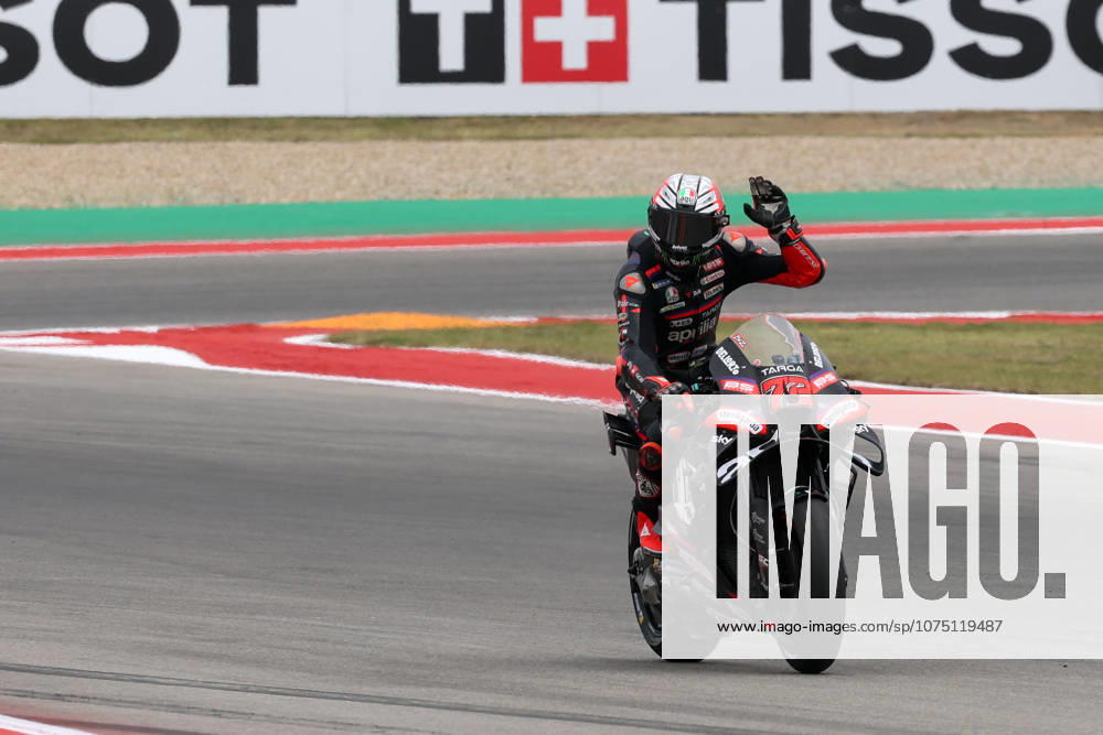 AUSTIN, TX - MARCH 28: Marco Bezzecchi (72) of Italy and Aprilia Racing waives to fans after the Qualifying session of the MotoGP Red Bull Grand Prix of the Americas on March 28, 2026, at Circuit of The Americas in Austin, Texas. (Photo by David Buono Icon Sportswire) AUTO: MAR 28 MotoGP Red Bull Grand Prix of the Americas Icon260328054