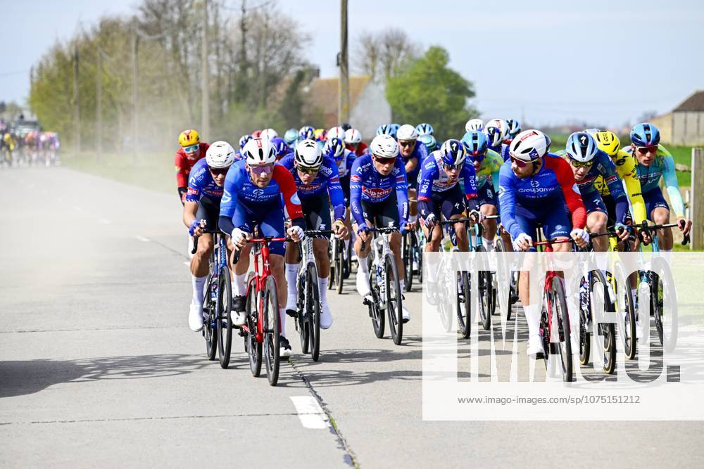 In Flanders Fields From Middelkerke to Wevelgem 2026 Cycling Race WEVELGEM, BELGIUM - MARCH 29 : Philipsen Jasper (BEL) of Alpecin Premier Tech, VAN DER POEL Mathieu of Alpecin Premier Tech in action during the 88th edition of In Flanders Fields From Middelkerke to Wevelgem an UCI World Tour 1.UWT one day cycling road race for Men Elite of 240 km with start in Middelkerke and finish in Wevelgem on March 29, 2026 in Wevelgem, Belgium, 29 03 2026 ( Motordriver Guy De Vuyst - Wevelgem Belgium