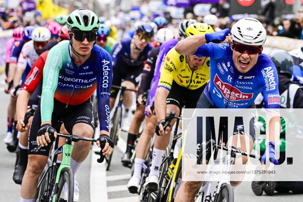 In Flanders Fields From Middelkerke to Wevelgem 2026 Cycling Race WEVELGEM, BELGIUM - MARCH 29 : Philipsen Jasper (BEL) of Alpecin Premier Tech celebrating during the 88th edition of In Flanders Fields From Middelkerke to Wevelgem an UCI World Tour 1.UWT one day cycling road race for Men Elite of 240 km with start in Middelkerke and finish in Wevelgem on March 29, 2026 in Wevelgem, Belgium, 29 03 2026 ( Motordriver Guy De Vuyst - Wevelgem Belgium