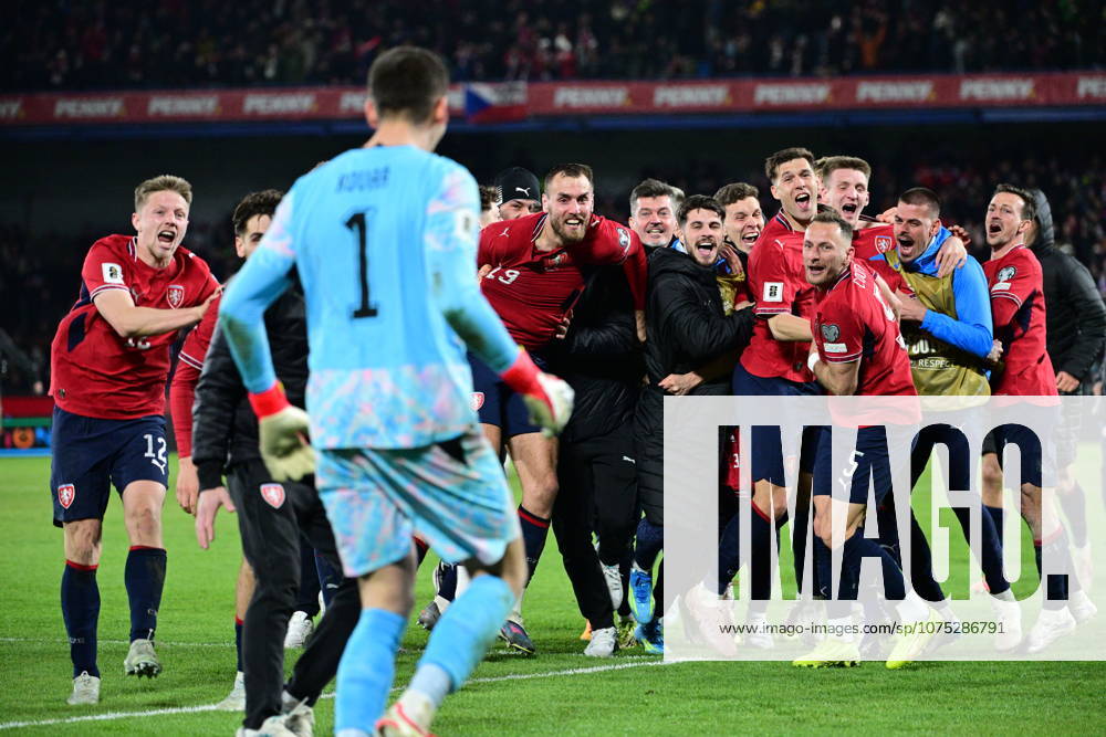Czech team celebrate their qualification for the World Cup, after winning the final match of the World Cup qualification play-off Czechia against Denmark, in Prague, Czech Republic, on March 31, 2026. (CTKxPhoto MichalxKamaryt) CTKPhotoP2026033110681 CTKPhotoP2026033110681