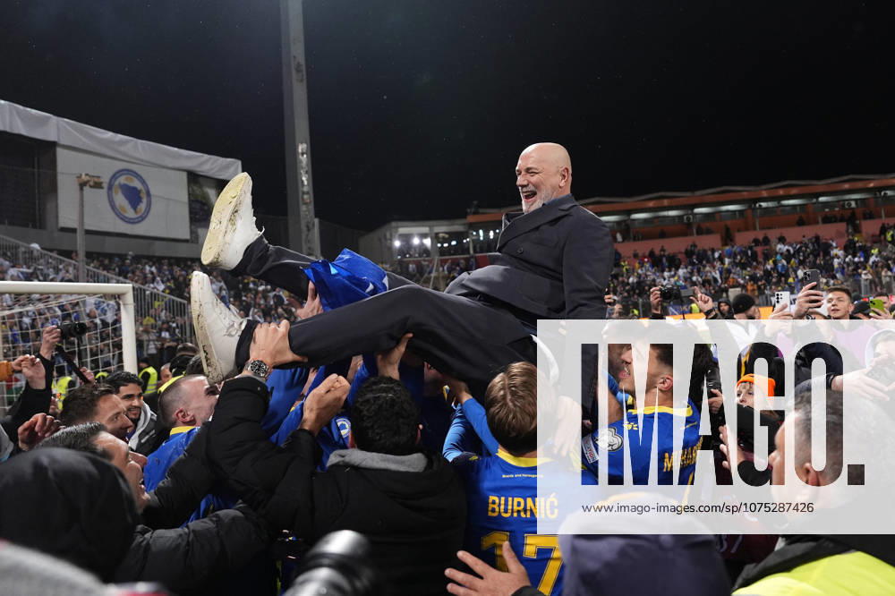 Sergej Barbarez coach of Bosnia and Bosnia team celebrates victory after the final soccer match for the qualification for the 2026 World Cup between Bosnia Herzegovina and Italy at the Stadion Bilino Polje in Zenica, Bosnia Erzegovina. - March 31 , 2026. - Soccer .
