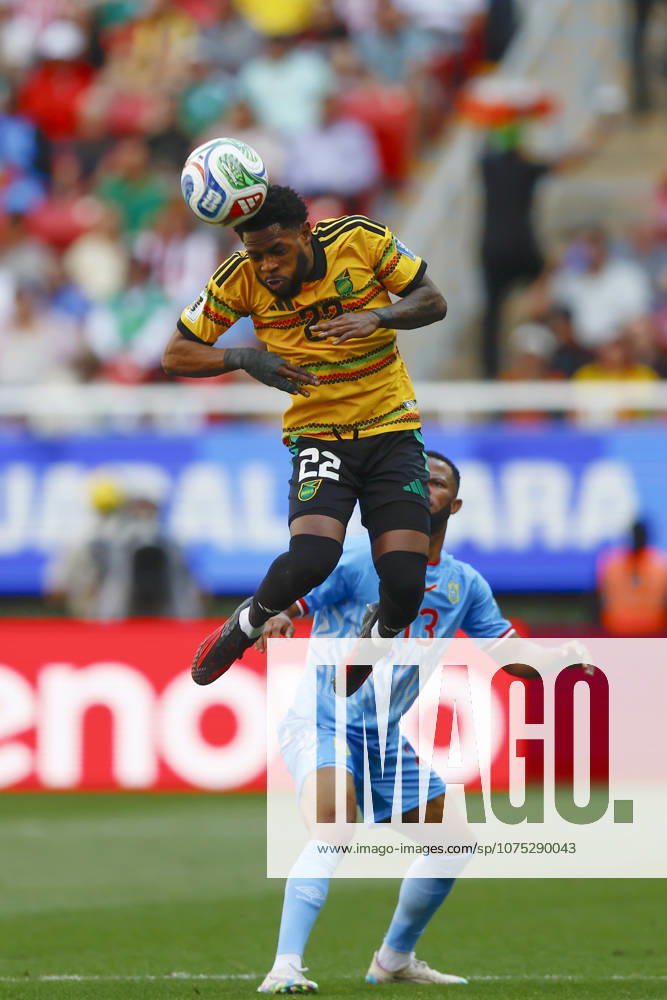RD Congo v Jamaica - 2026 FIFA World Cup, WM, Weltmeisterschaft, Fussball Qualifying ZAPOPAN, MEXICO- MARCH 31: Meschack Elia (R) of RD Congo fights for the ball with Ronaldo Webster (L) of Jamaica during a World Cup 2026 playoff qualifying football match between RD Congo and Jamaica, at the Guadalajara Stadium in Zapopan, Mexico on March 31, 2026. Stringer Anadolu Zapopan Mexico. Editorial use only. Please get in touch for any other usage.