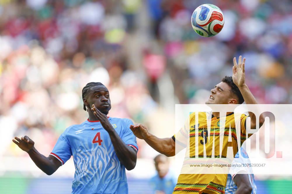 RD Congo v Jamaica - 2026 FIFA World Cup, WM, Weltmeisterschaft, Fussball Qualifying ZAPOPAN, MEXICO- MARCH 31: Axel Tuanzebe (L) of RD Congo fights for the ball with Bailey Cadamarteri (R) of Jamaica during a World Cup 2026 playoff qualifying football match between RD Congo and Jamaica, at the Guadalajara Stadium in Zapopan, Mexico on March 31, 2026. Stringer Anadolu Zapopan Mexico. Editorial use only. Please get in touch for any other usage.