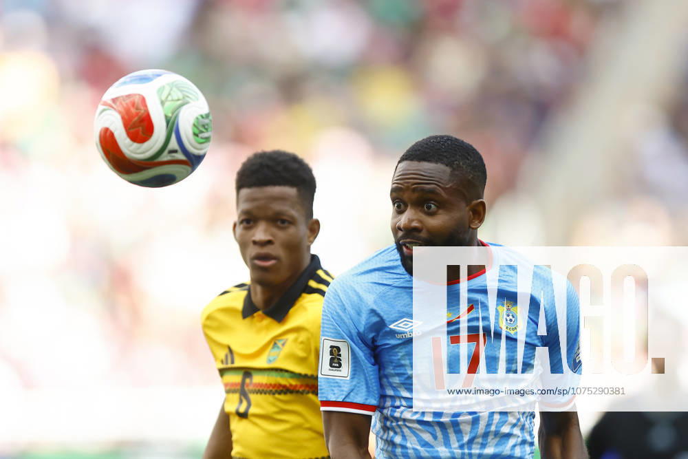 RD Congo v Jamaica - 2026 FIFA World Cup, WM, Weltmeisterschaft, Fussball Qualifying ZAPOPAN, MEXICO - MARCH 31: Cedric Bakambu (R) of RD Congo fights for the ball with Richard King (L) of Jamaica during a World Cup 2026 playoff qualifying football match between RD Congo and Jamaica, at the Guadalajara Stadium in Zapopan, Mexico on March 31, 2026. Stringer Anadolu Zapopan Mexico. Editorial use only. Please get in touch for any other usage.