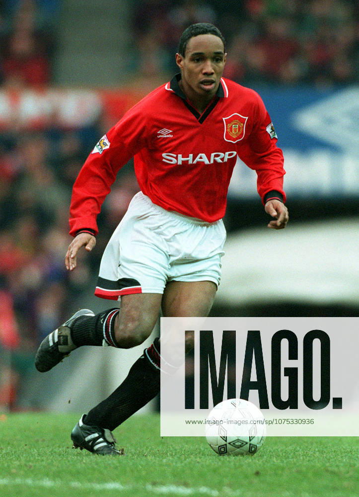 Manchester United, ManU V Ipswich Town, Premier League Paul Ince of Manchester United on the ball during the Premier League match between Manchester United and Ipswich Town at Old Trafford on March 4, 1995 in Manchester, England. Manchester Old Trafford England United Kingdom