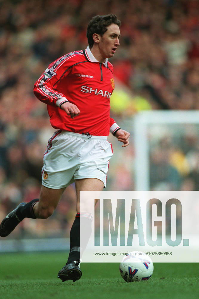Manchester United, ManU V Everton, Premier League Jonathan Greening of Manchester United on the ball during the Premier League match between Manchester United and Everton at Old Trafford on March 21, 1999 in Manchester, England. Manchester Old Trafford England United Kingdom