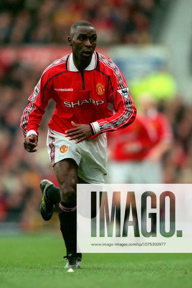 Manchester United, ManU V Everton, Premier League Andy Cole of Manchester United running during the Premier League match between Manchester United and Everton at Old Trafford on March 21, 1999 in Manchester, England. Manchester Old Trafford England United Kingdom