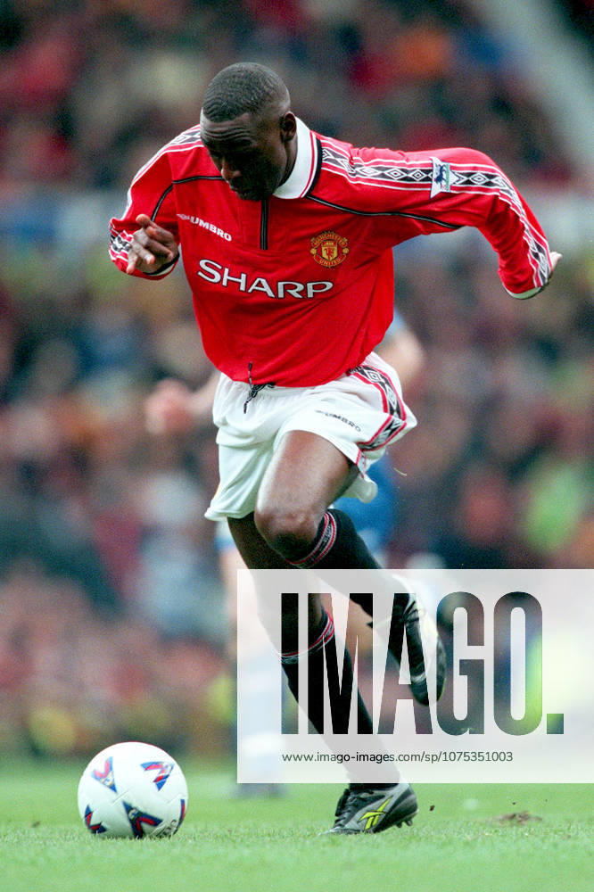Manchester United, ManU V Everton, Premier League Andy Cole of Manchester United on the ball during the Premier League match between Manchester United and Everton at Old Trafford on March 21, 1999 in Manchester, England. Manchester Old Trafford England United Kingdom