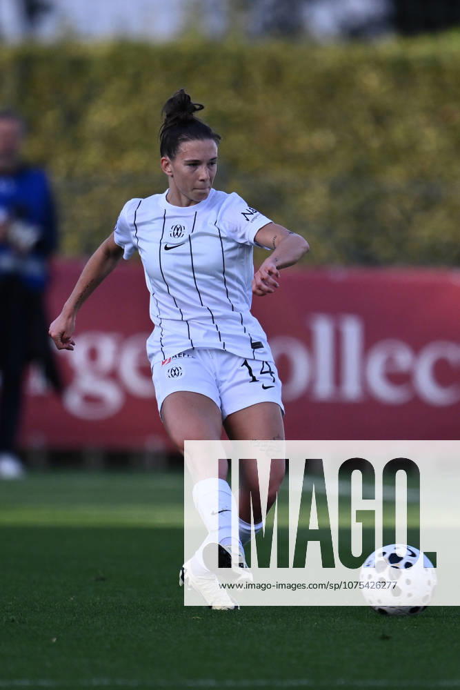 Roma V Como Women - Serie A femminile Chiara Cecotti of Como Women is in action during Matchday 18 of the Serie A Women Athora Championship between A.S. Roma and F.C. Como Women at the Tre Fontane Stadium on April 3, 2026, in Rome, Italy. Rome Italy