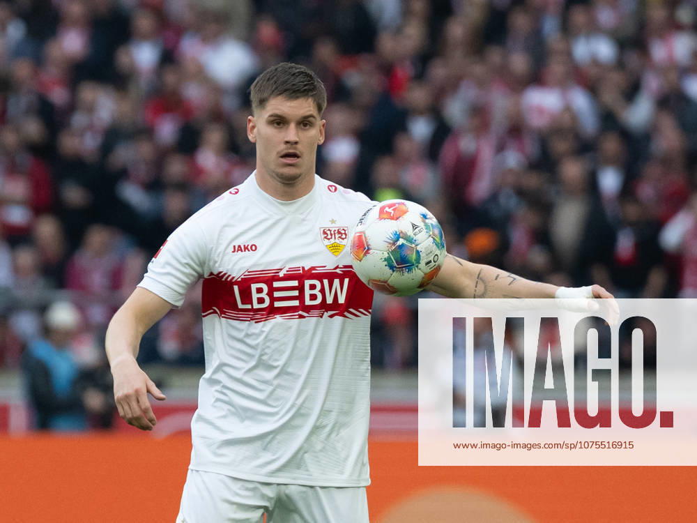 Ramon Hendriks VfB Stuttgart, 03 GER, VfB Stuttgart vs Borussia Dortmund, Football, Men, 1 Bundesliga, Matchday 28, Season 2025 2026, 04 04 2026, DFL DFB REGULATIONS PROHIBIT ANY USE OF PHOTOGRAPHS AS IMAGE SEQUENCES AND OR QUASI VIDEO, GER, VfB Stuttgart vs Borussia Dortmund, Football, Men, 1 Bundesliga, Matchday 28, Season 2025 2026, 04 04 2026 Stuttgart