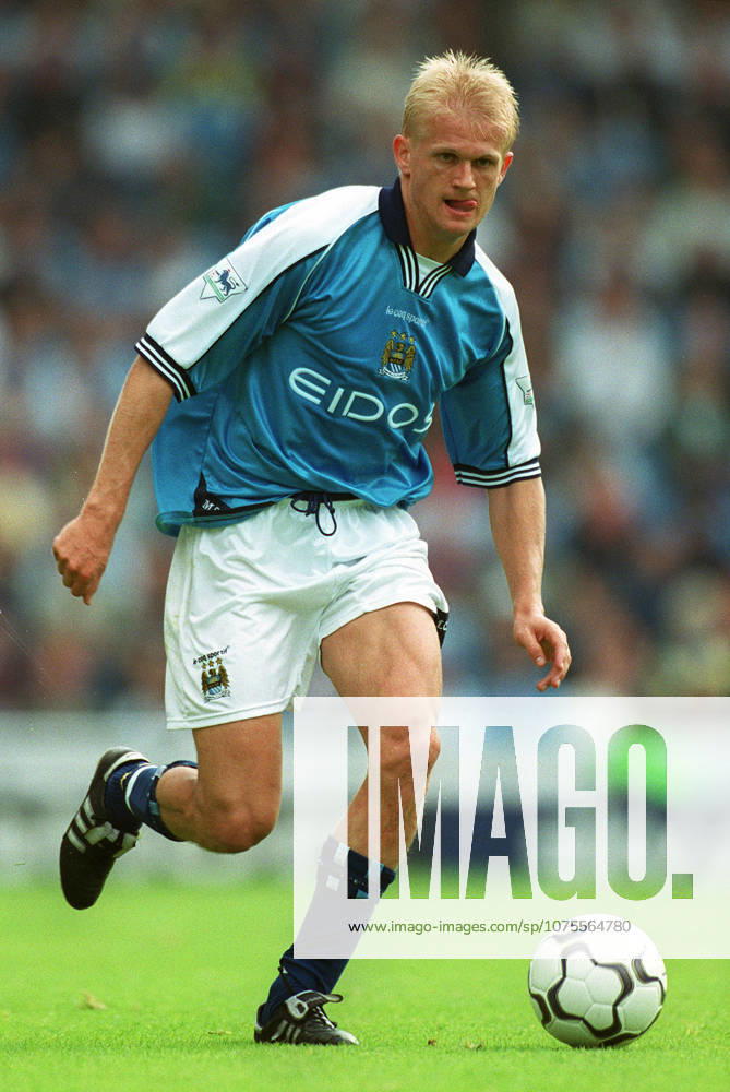 Manchester City V Coventry City, Premier League Alfie-Inge Haaland of Manchester City on the ball during the Premier League match between Manchester City and Coventry City at Maine Road on August 26, 2000 in Manchester, England. Manchester Maine Road England United Kingdom