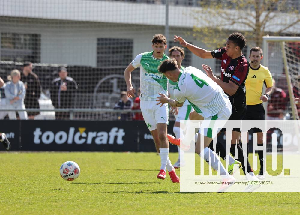 Soccer Season 2025 2026 Regionalliga Bayern 27 Matchday 1 FC Nürnberg FCN II Club SpVgg Greuther Fürth II Kleeblatt U23 DaMa Noah König Koenig 4, SpVgg Greuther Fürth II Noah Maboulou 37, 1 FC Nürnberg FCN II