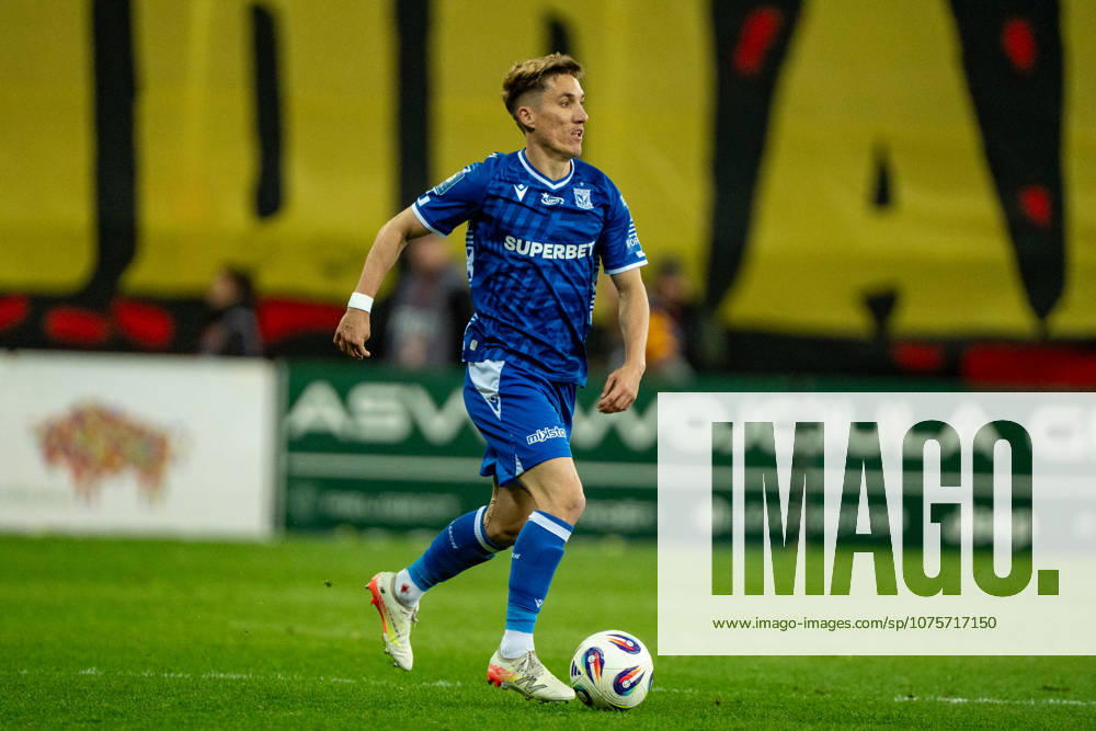 Joel Pereira (2) seen during PKO BP Ekstraklasa 25 26 game between teams of Jagiellonia Bialystok and Lech Poznan (Kazimierz Koper Ball Raw Images) Bialystk Chorten Arena Poland