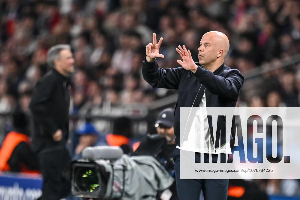 Coach Arne Slot Liverpool FC gestures during the UEFA Champions League 2025 26 Quarter Final First Leg match between Paris Saint Germain FC and Liverpool FC at Parc des Princes on April 8, 2026 in Paris, France Photo by Harry Langer DeFodi Images